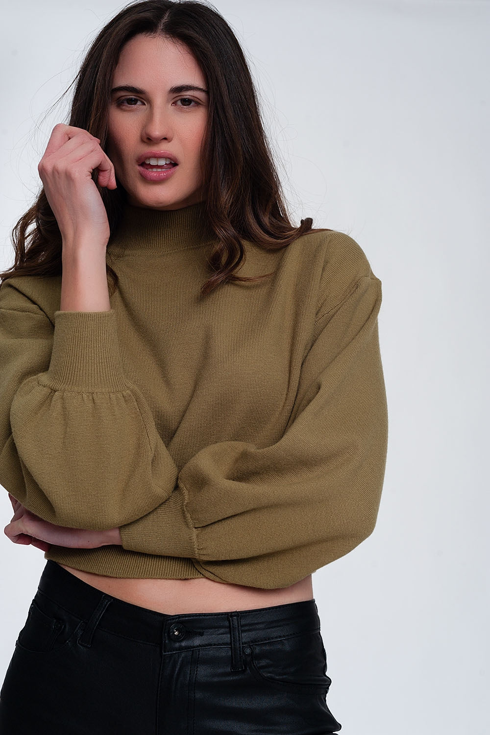 Jersey corto con cuello alzado color verde