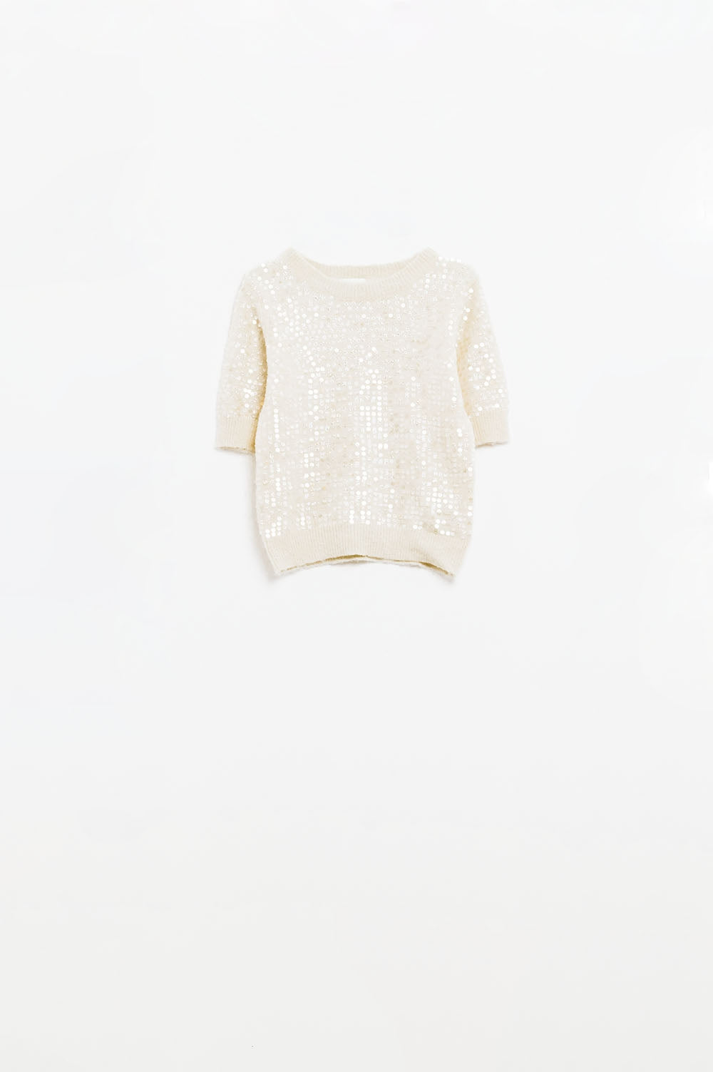 Jersey crema de lentejuelas y manga corta