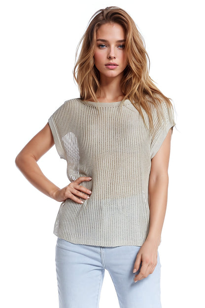 Jersey de canalé con cuello barco y mangas casquillo en beige