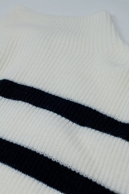 Jersey de punto acanalado en color crema con rayas marineras