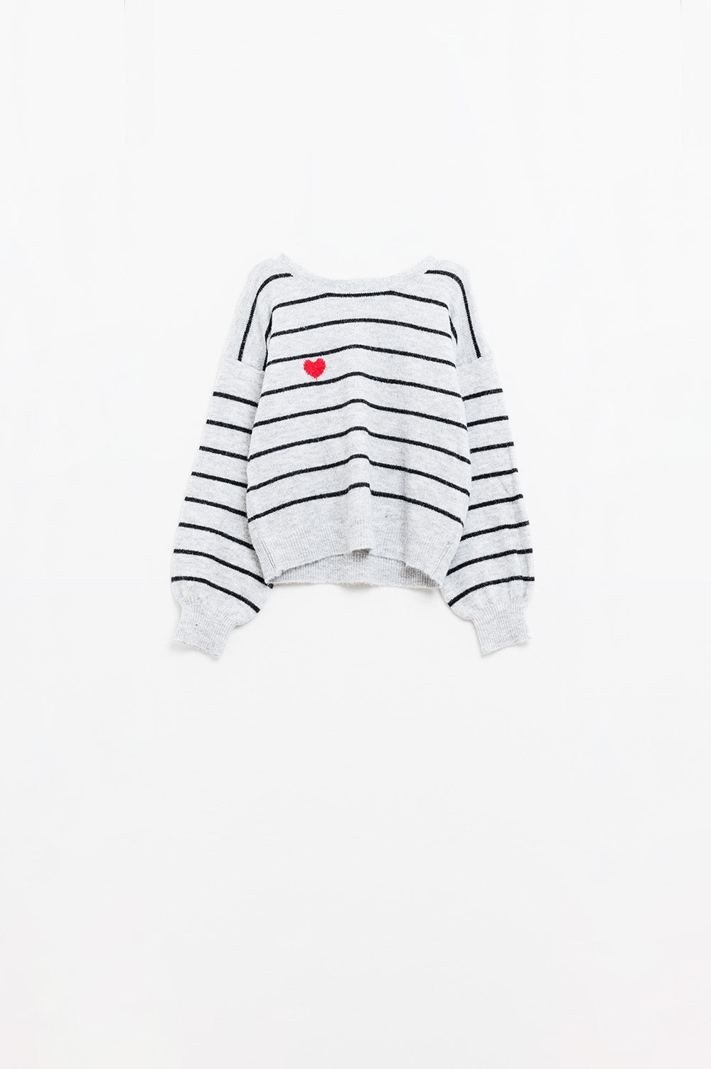 Jersey de rayas grises con detalle de corazón rojo