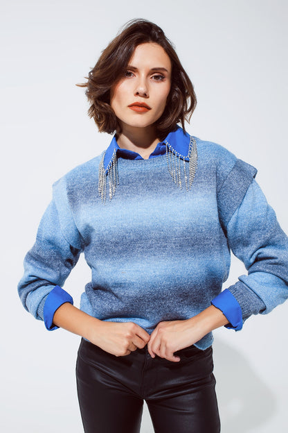 Q2 Jersey en diseño ombre azul con cuello redondo y detalles en las mangas