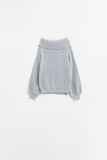 Jersey gris de cuello barco con lentejuelas