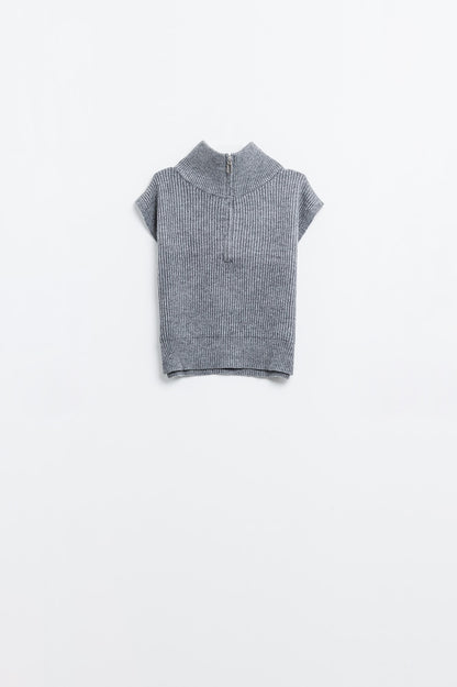 Q2 Jersey gris sin mangas de cuello alto con cierre de cremallera