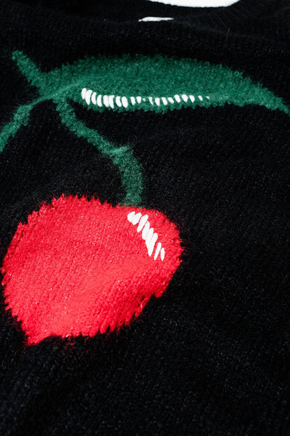 jersey negro con estampado de cerezas
