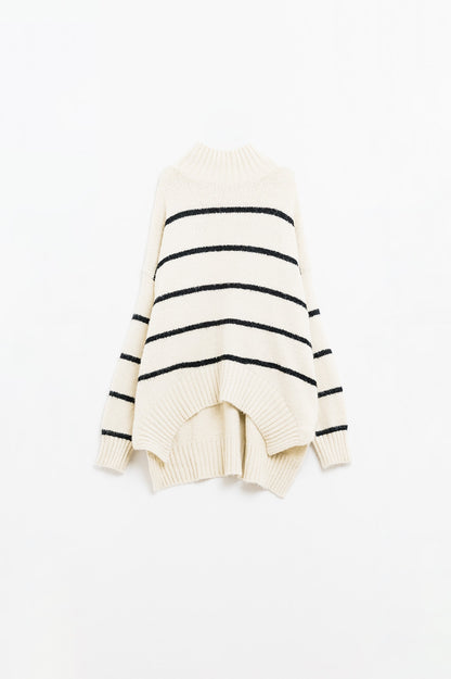 Jersey oversize crema con rayas negras