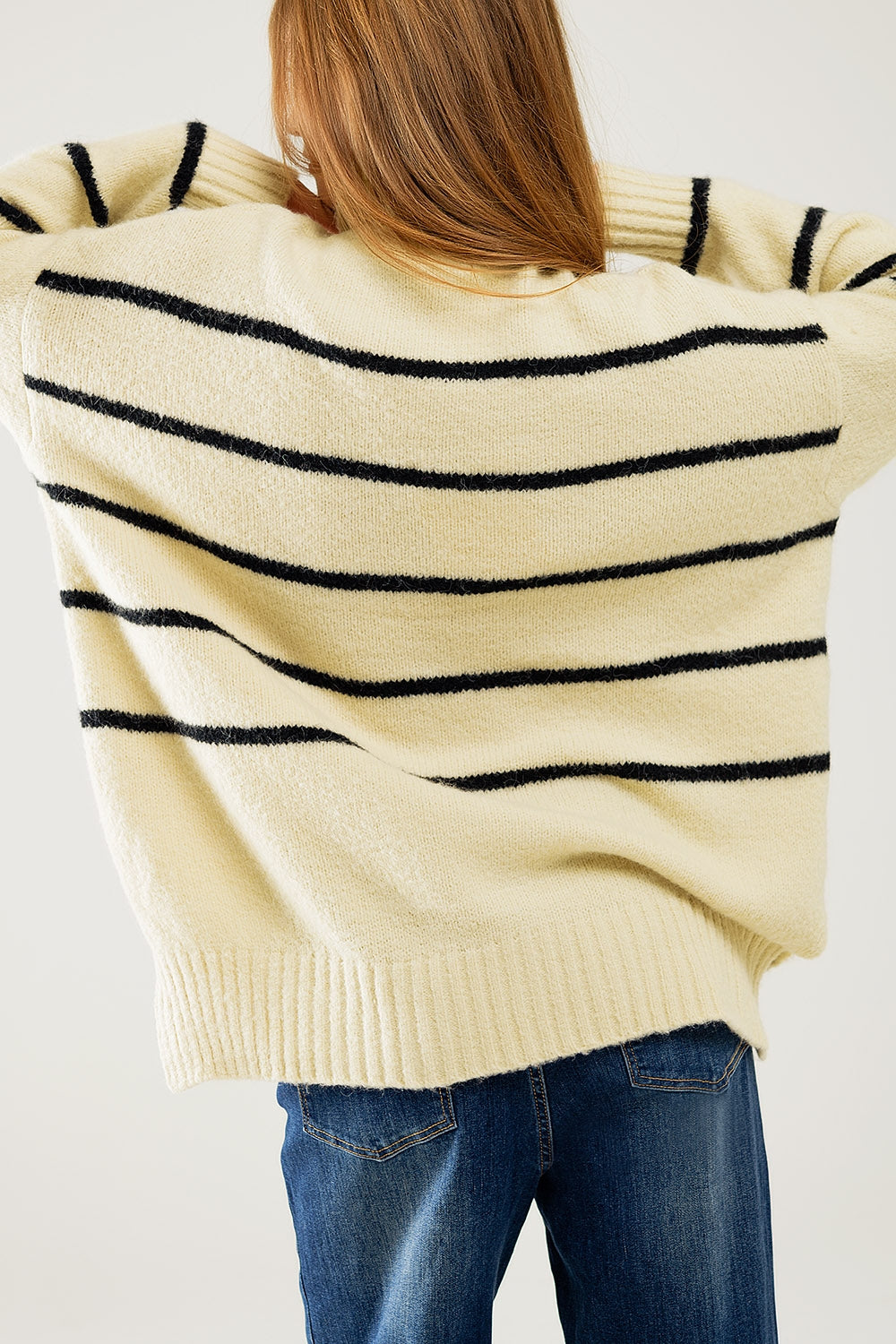 Jersey oversize crema con rayas negras