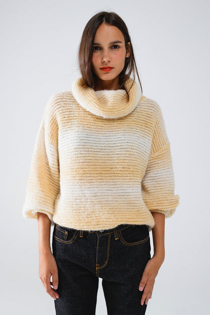 Q2 Jersey oversize de cuello alto en cálidos tonos neutros
