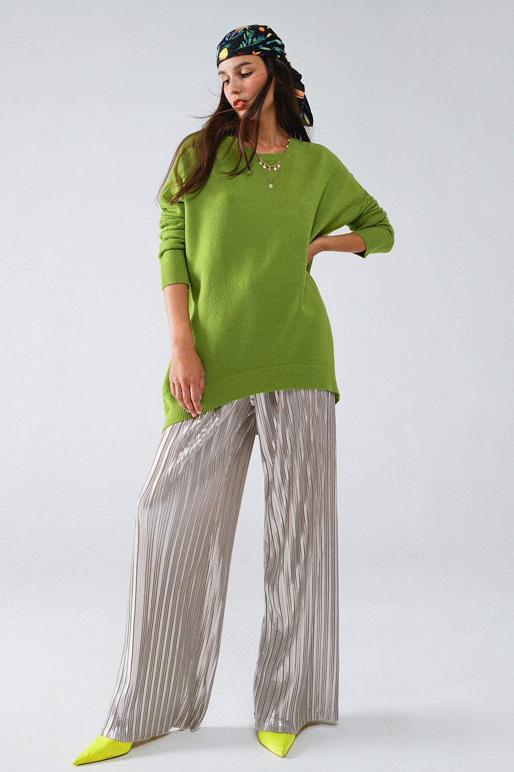 Jersey oversize de manga larga y cuello redondo en verde oliva