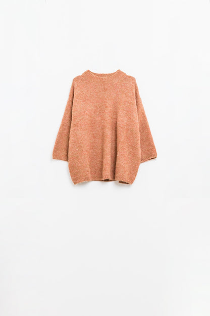 Jersey relajado con manga francesa y cuello redondo en camel