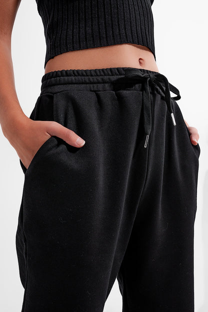 Joggers negros básicos con cordón de algodón
