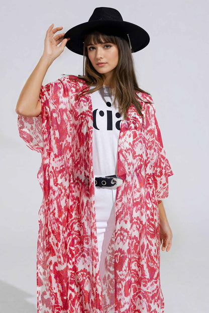 Kimono largo rojo con cierre de cordón y estampado tribal