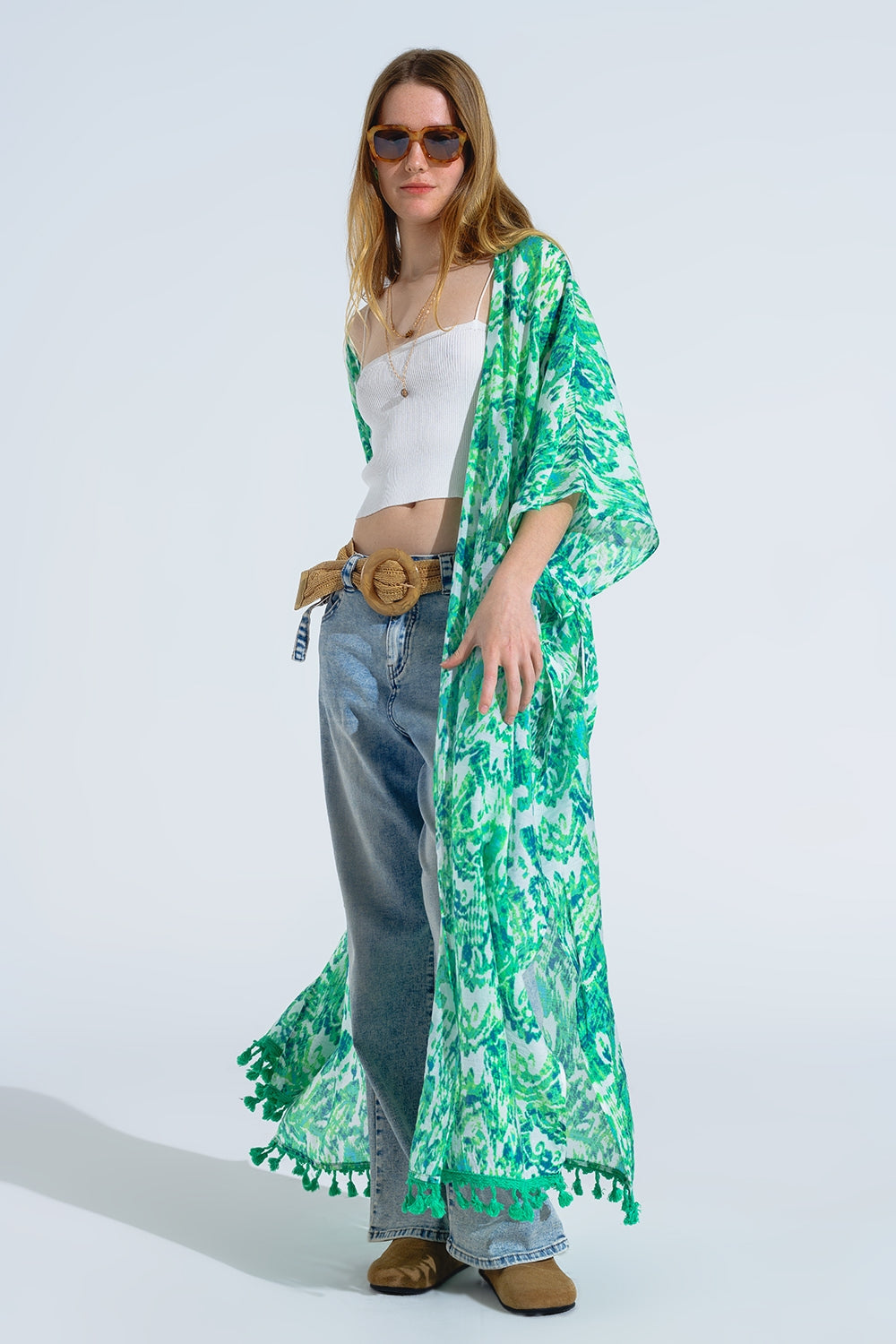Kimono largo verde con cierre de cordón en estampado tribal
