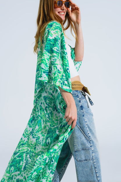 Kimono largo verde con cierre de cordón en estampado tribal