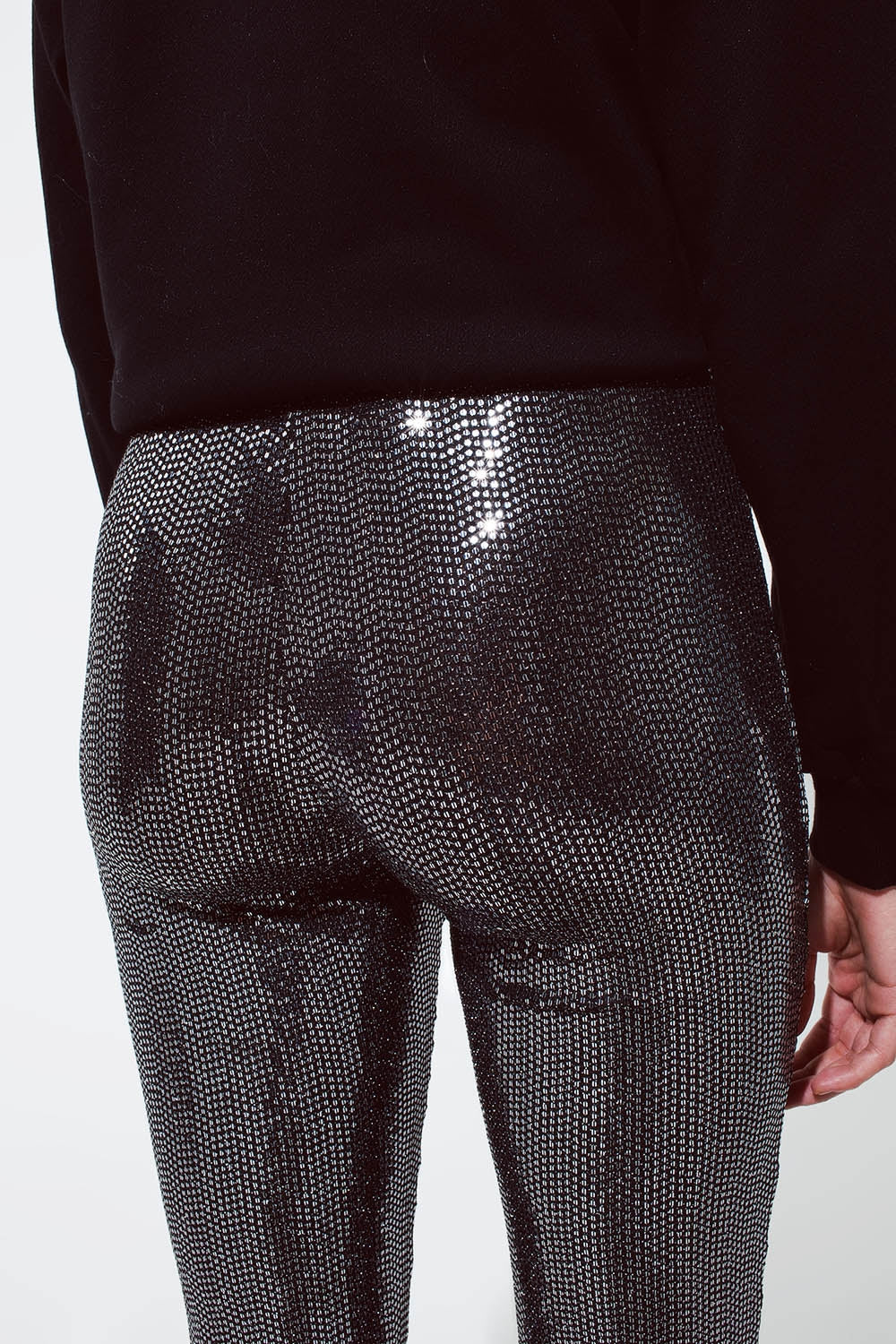 Leggings acampanados de tejido metalizado en plata