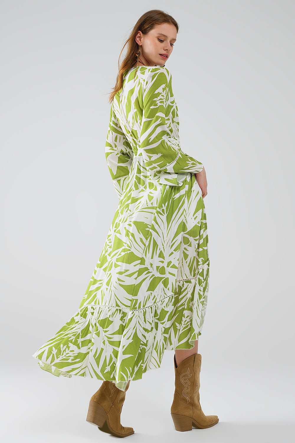 Maxi kimono verde con estampado tropical de palmeras