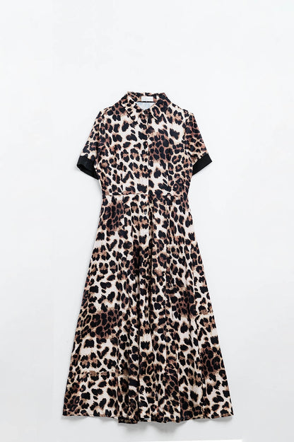 Maxi vestido abotonado con estampado de leopardo y detalle de satén