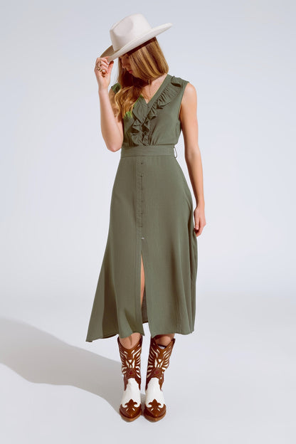 Maxi vestido en color caqui con volante y detalle de botones