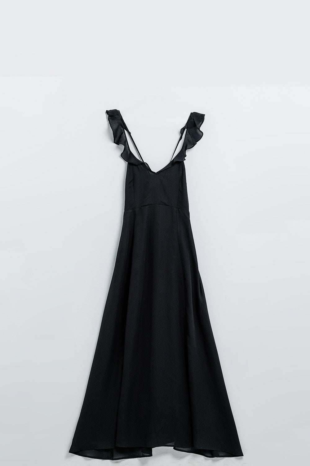 Q2 Maxi vestido negro de gasa con volantes en los tirantes