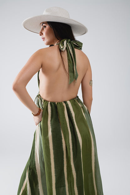 Maxivestido con cuello en V y aberturas laterales en color verde teñido a rayas