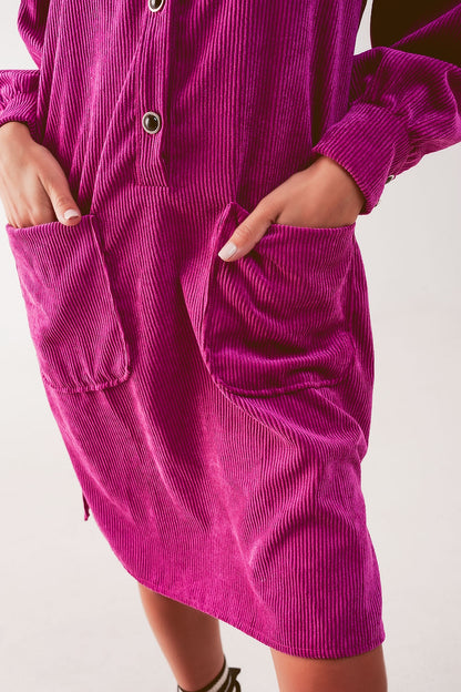 Mini vestido camisero de pana en fucsia