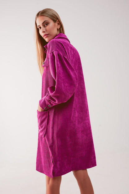 Mini vestido camisero de pana en fucsia