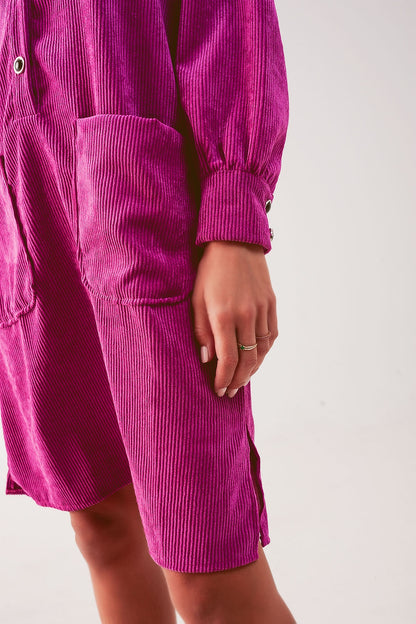 Mini vestido camisero de pana en fucsia