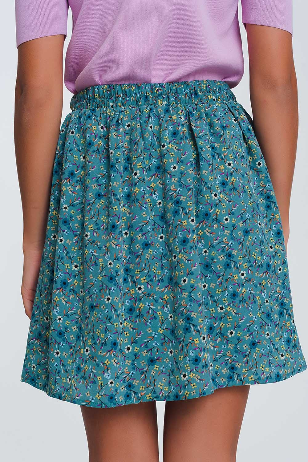 Minifalda con estampado de florecitas en verde