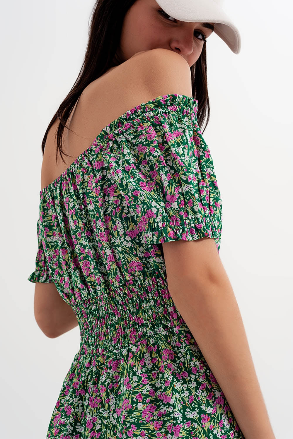 Minivestido con detalle de pliegues en estampado floral verde