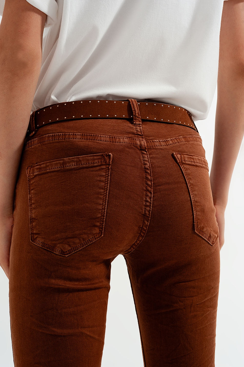 Pantalon de talle alto color camel