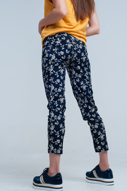 Pantalon estampado flores con cinturon