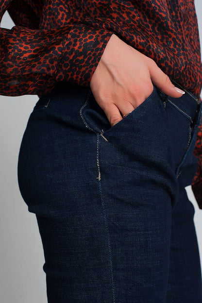Pantalon vaquero estilo chino de corte pitillo