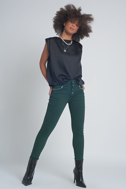 Pantalon verde boyfriend con detalles en bolsillo de lentejuelas