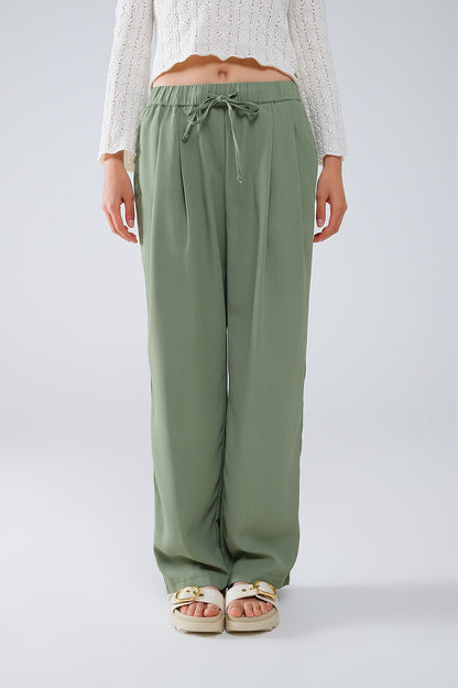Q2 Pantalón Verde Con Bolsillos Delanteros Y Cordón De Cierre
