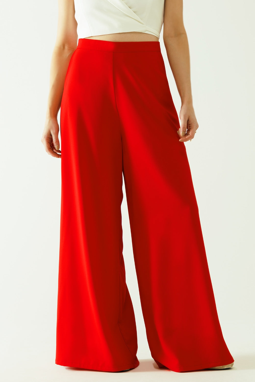 Pantalones acampanados amplios básicos rojos