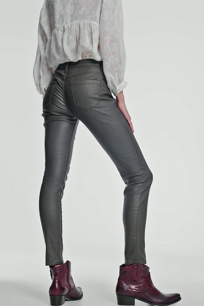 Pantalones ajustados de talle alto en caqui