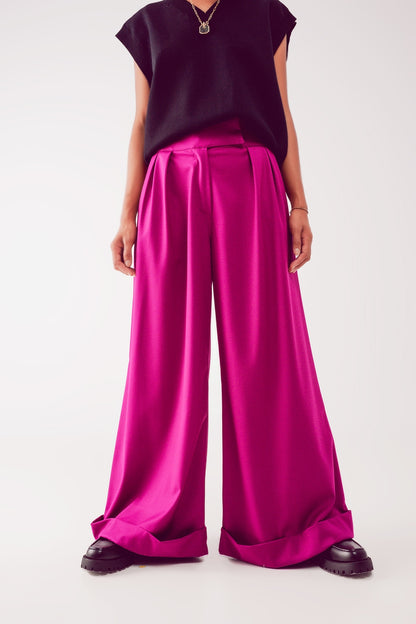 Q2 Pantalones anchos plisados de color fucsia