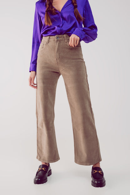Q2 Pantalones capri beige de pana