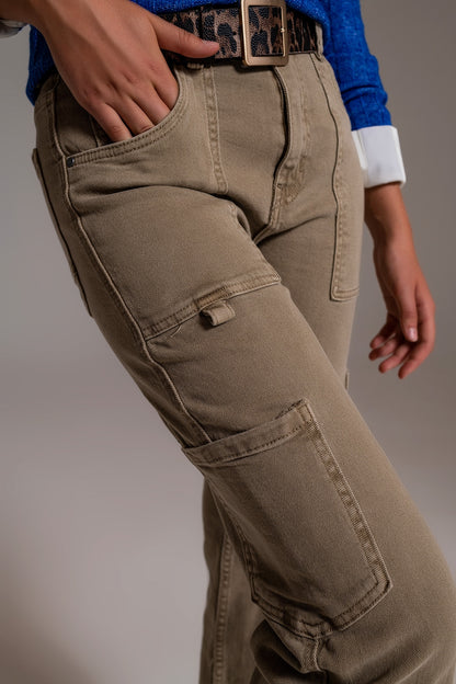 Pantalones cargo de pierna recta en marrón beige