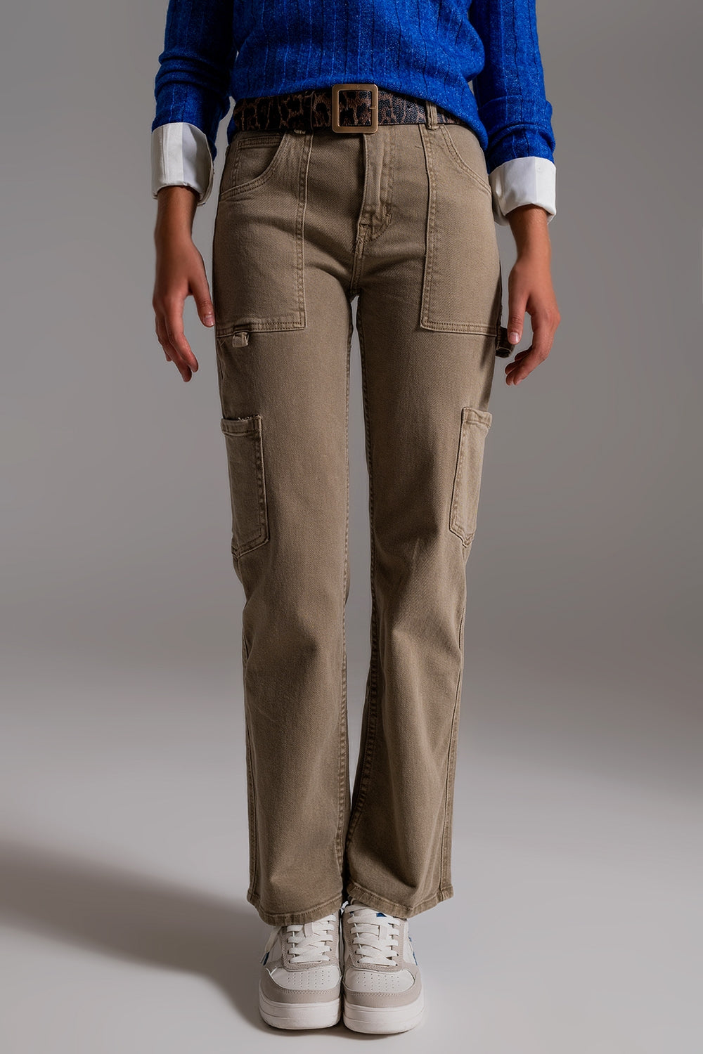 Pantalones cargo de pierna recta en marrón beige