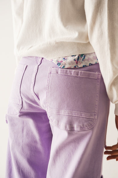 Pantalones cargo en morado