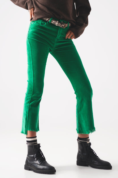 Pantalones de campana color verde intenso de pana