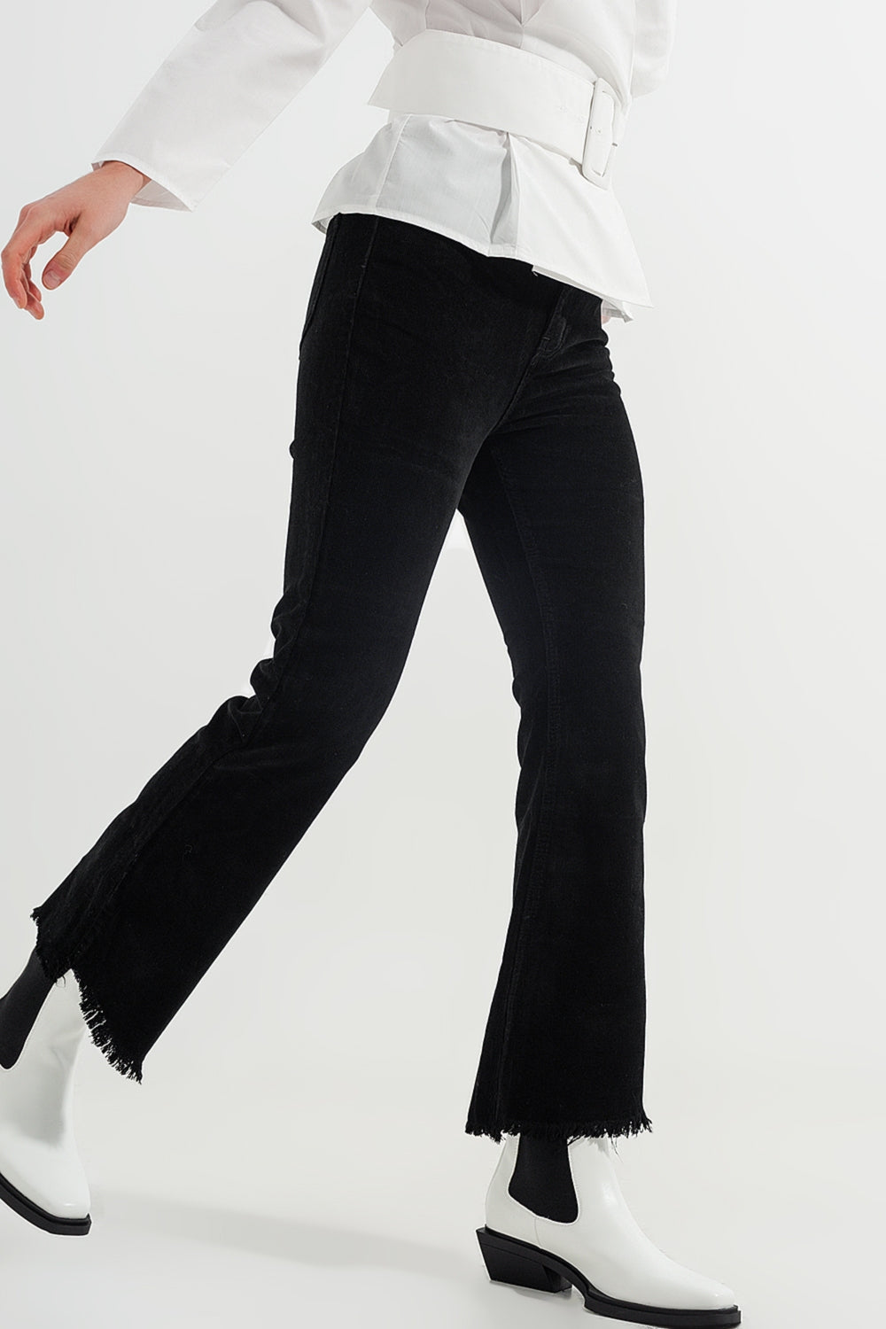 Pantalones de campana negros de pana elástica