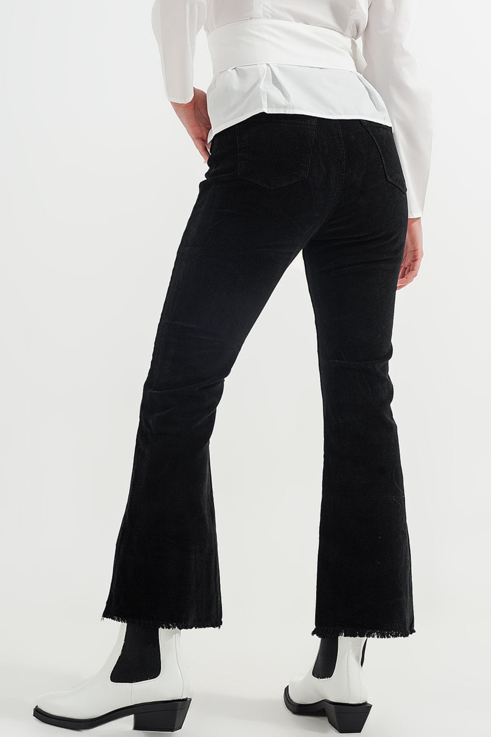 Pantalones de campana negros de pana elástica