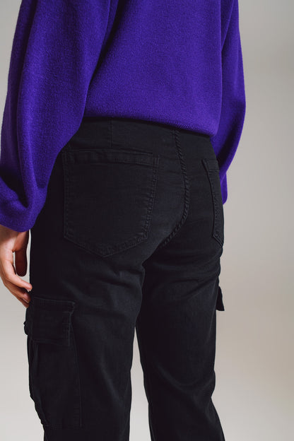 pantalones de cargo negros con cintura y dobladillo elásticos