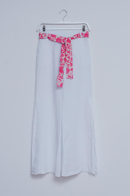 Q2 Pantalones de lino blancos de pernera ancha con aberturas laterales