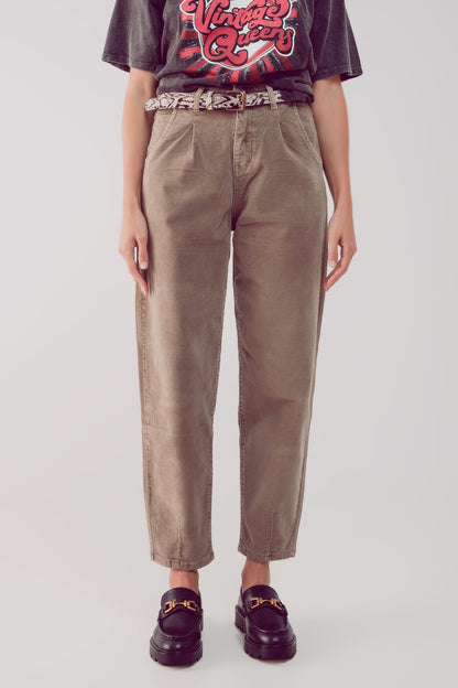Q2 Pantalones de pana slouchy de talle alto en beige