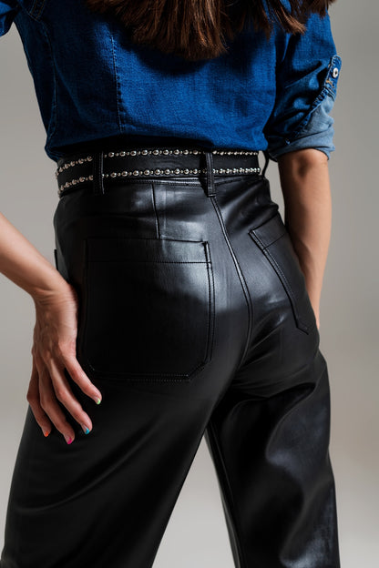 pantalones de piel sintética estilo palazzo negro con detalle de bolsillo