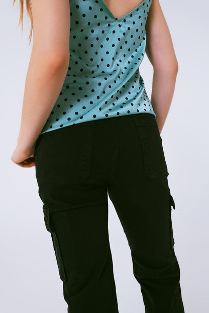 Pantalones estilo cargo en negro