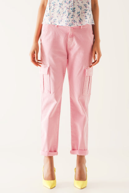 Pantalones estilo cargo en rosa